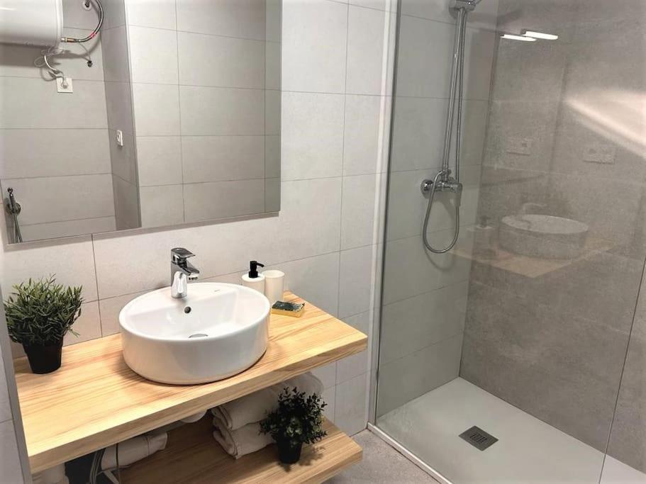 Little Rest Montblanc 6 Pax Personas Wifi Garaje Plaza Pradollano Appartement Monachil Buitenkant foto